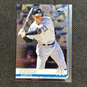 2019 Topps Chrome - Aaron Judge #100 Batting New York Yankees